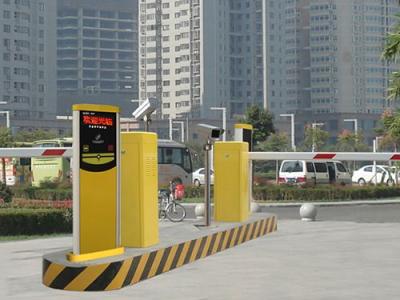 停車場(chǎng)欄桿安裝